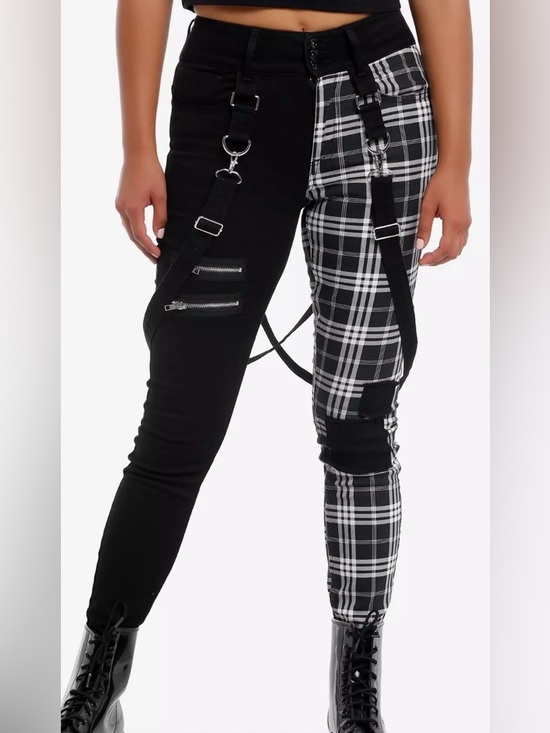 Hot Topic Denim - Hot Topic Black and White Plaid Skinny Jeans with Harness Straps